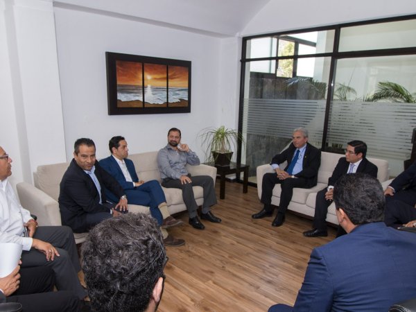 Visita del Secretario de Desarrollo Económico y Portuario