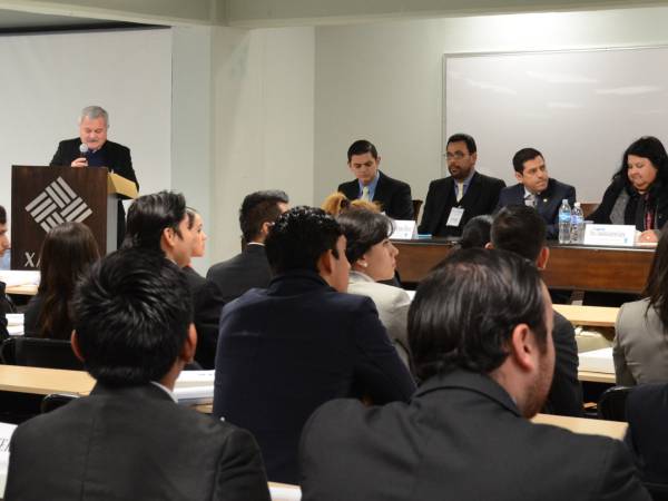Juego de Estrategia Empresarial BACCEA