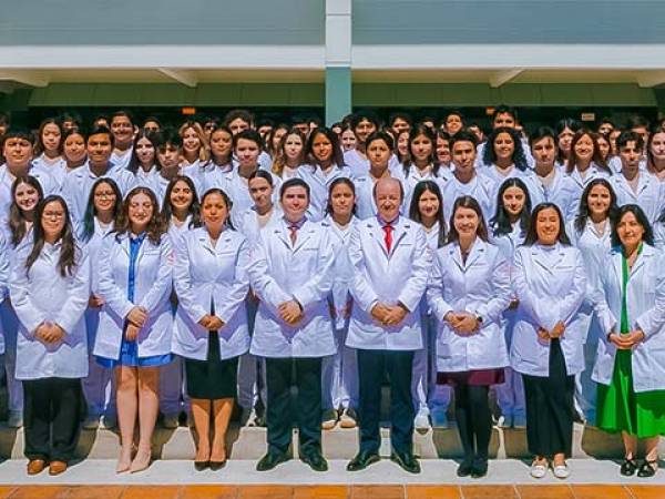 Licenciatura en Médico Cirujano